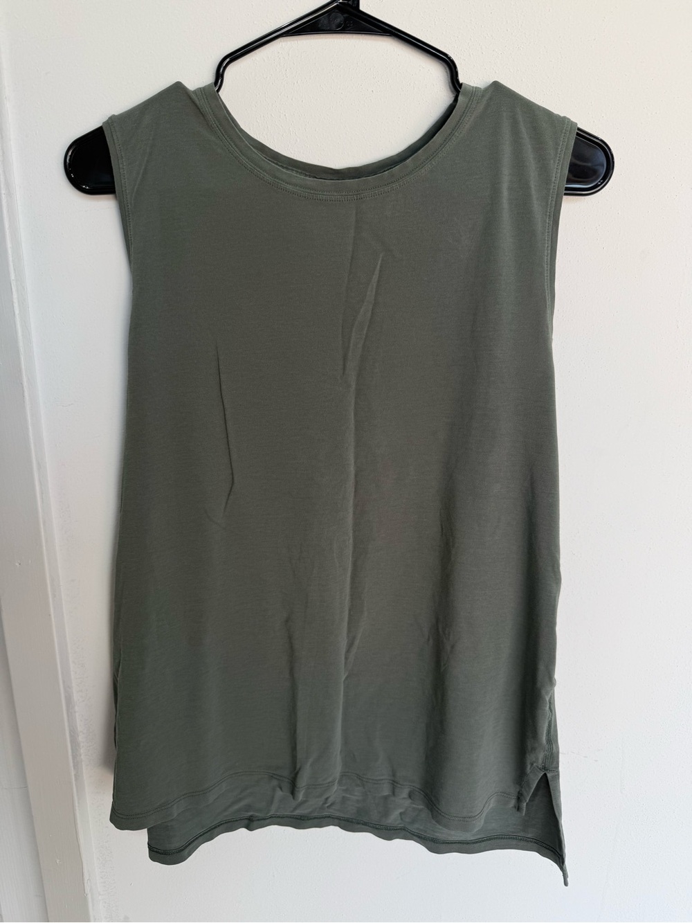 Women's Lululemon Sleeveless Tank Top - Olive Green
